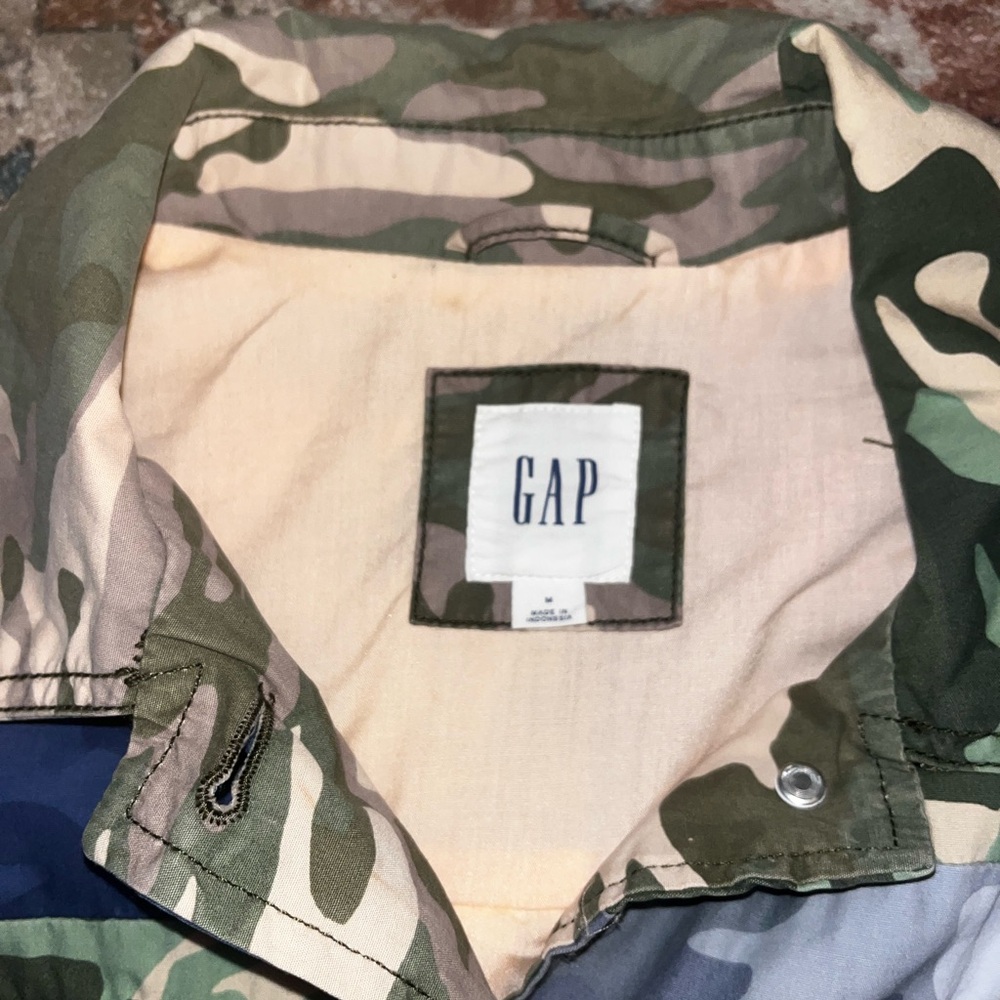 Gap Patchwork Camo Print Utility Jacket Shacket M… - image 3